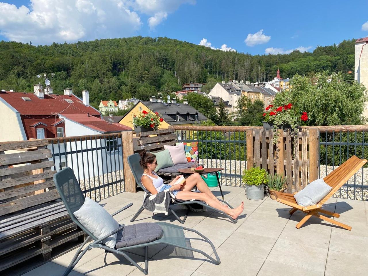 Four Rooms Carlsbad Authentic Karlovy Vary Dış mekan fotoğraf